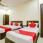 Hotel O Kamal Palace Dx