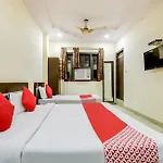 Hotel O Kamal Palace Dx