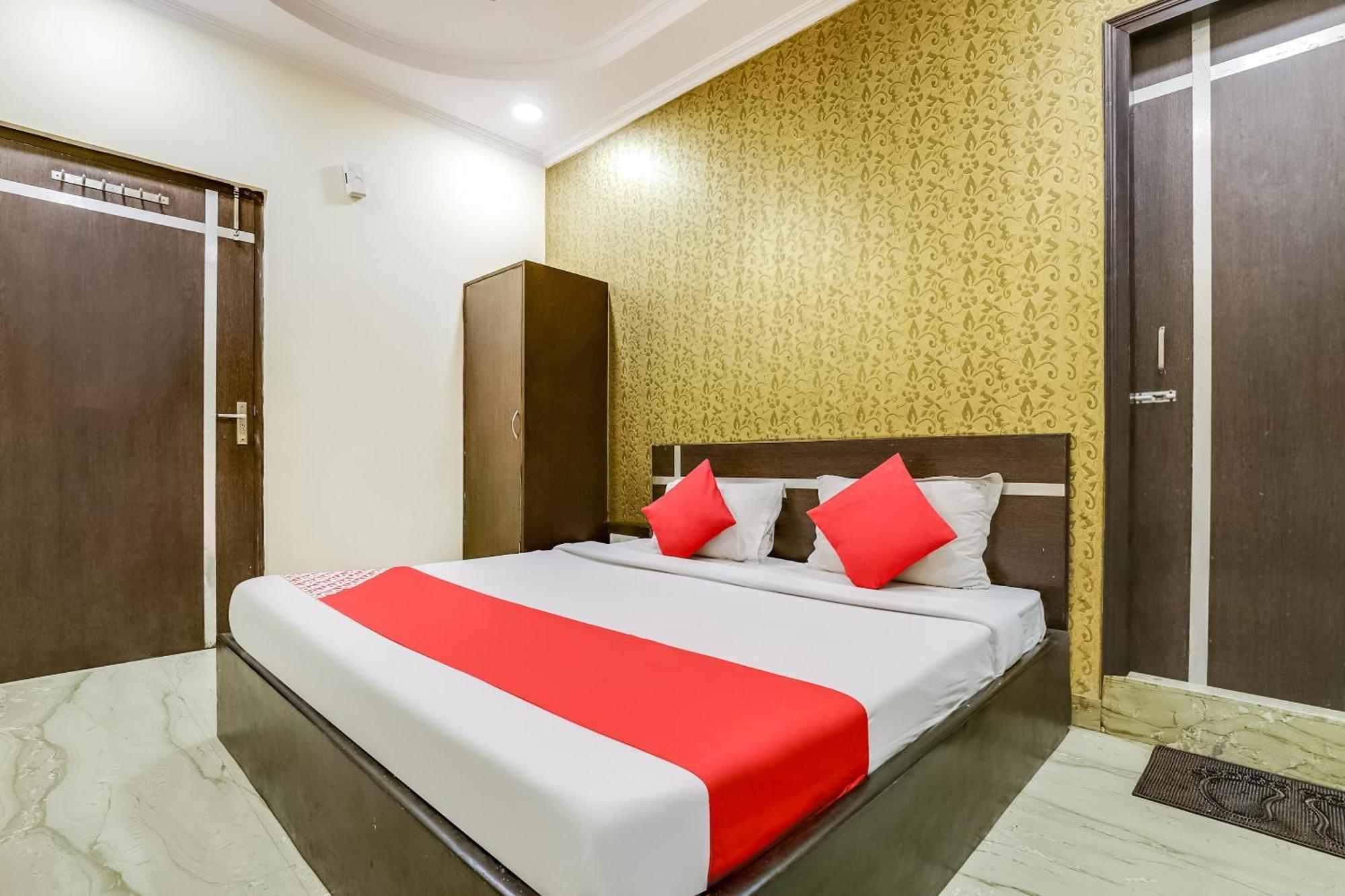 O Kamal Palace Dx New Delhi