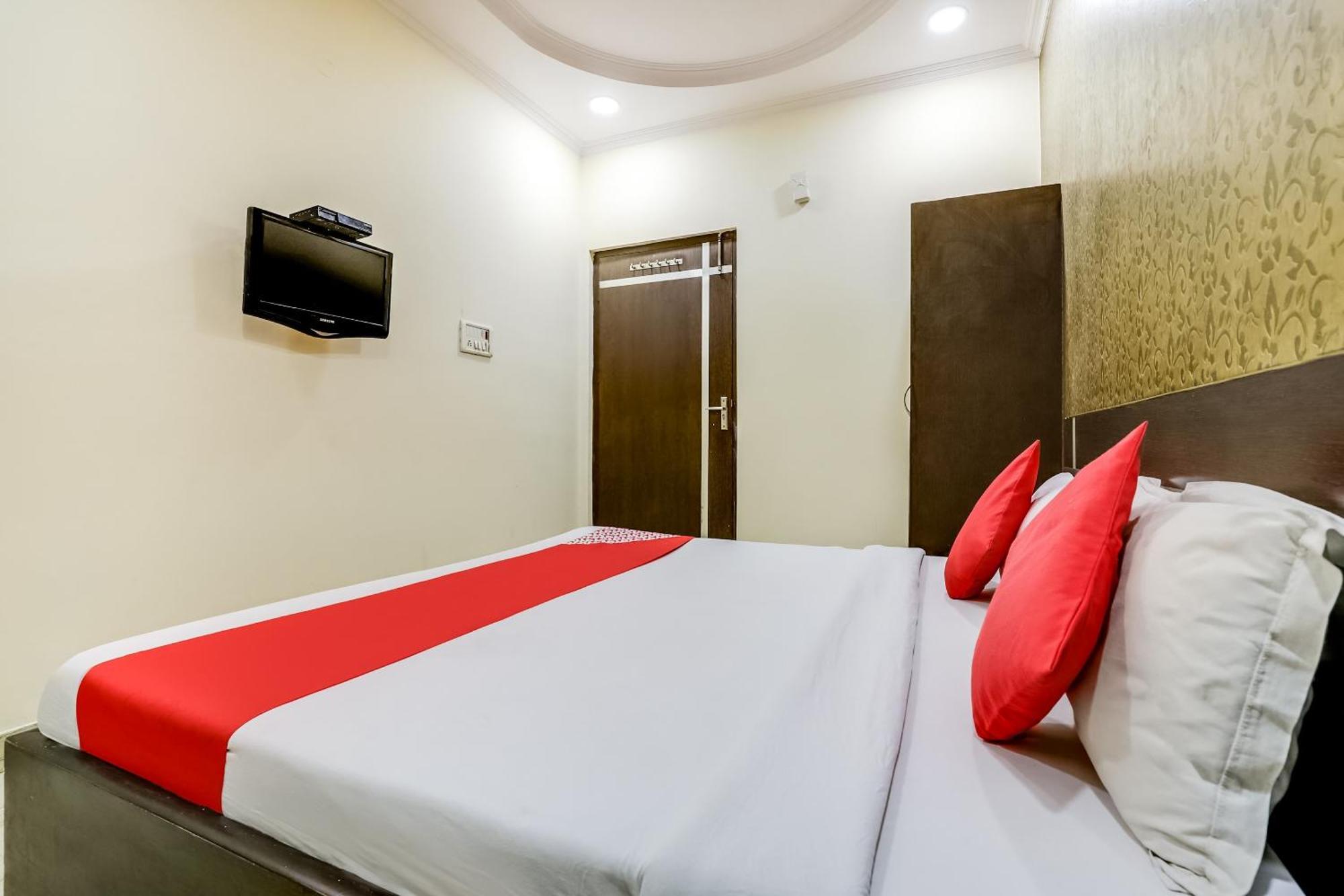 O Kamal Palace Dx Hotel