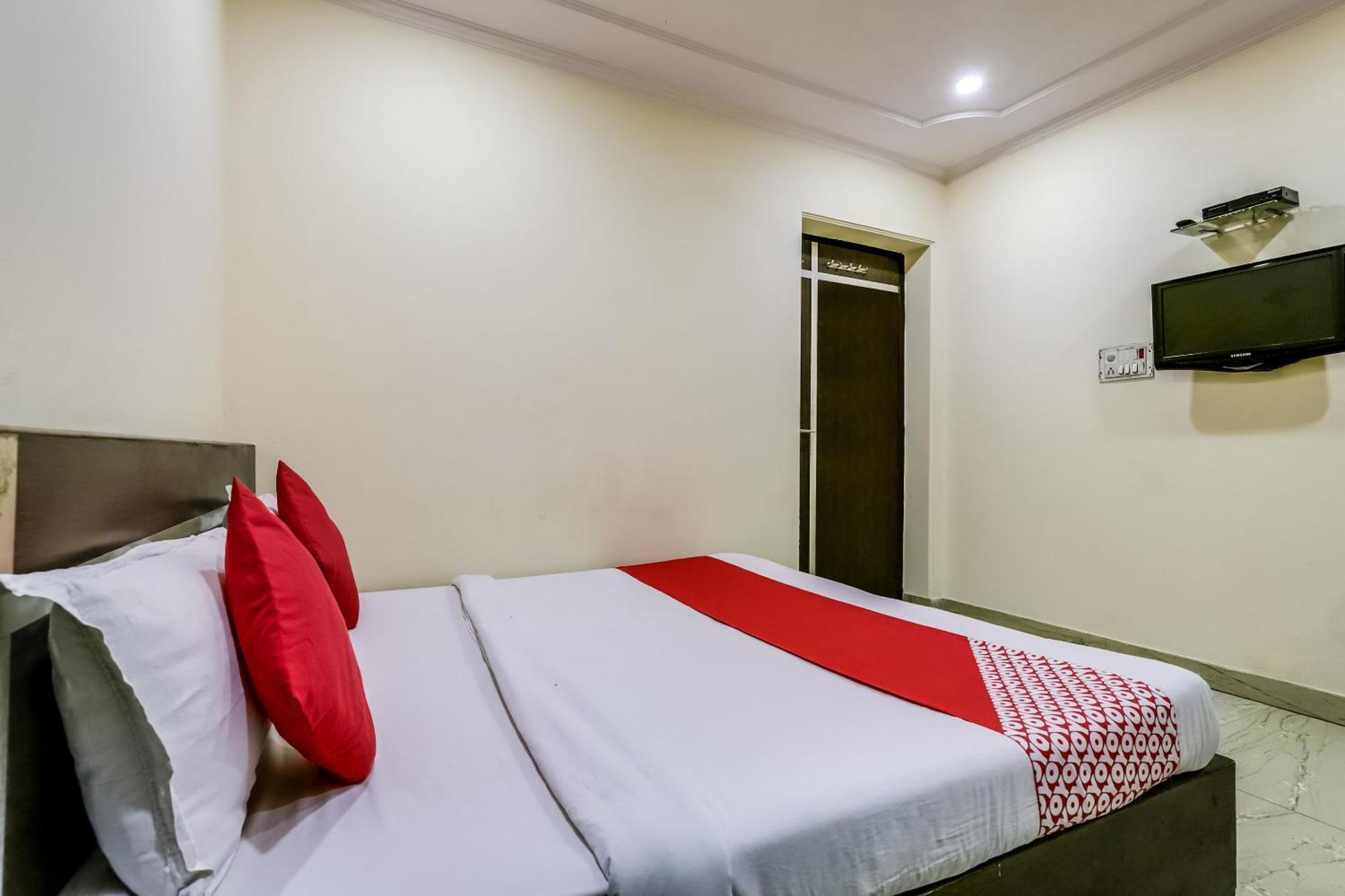 Hotel O Kamal Palace Dx